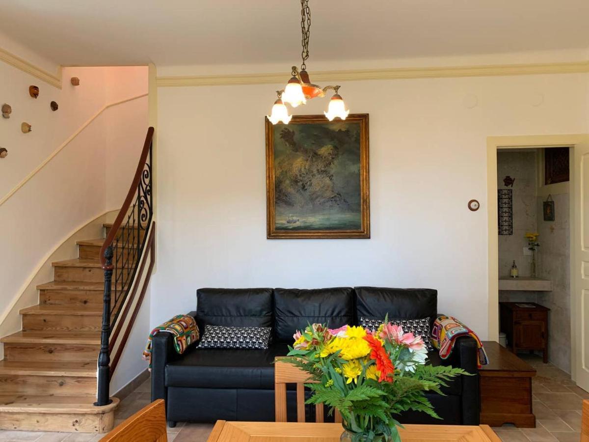 Entire House - Romantic Vintage Holiday home Sintra