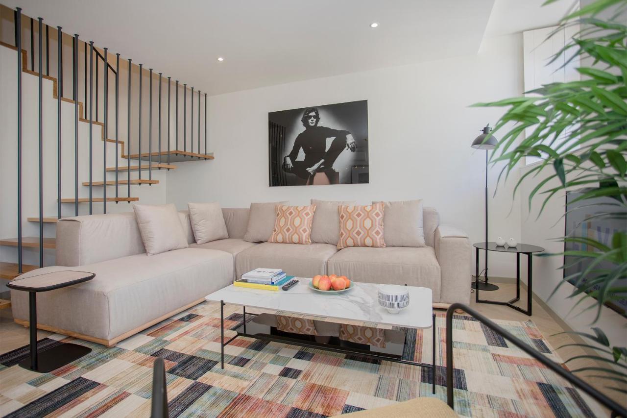 Liiiving In - Luxury Beachfront Apartamento Porto