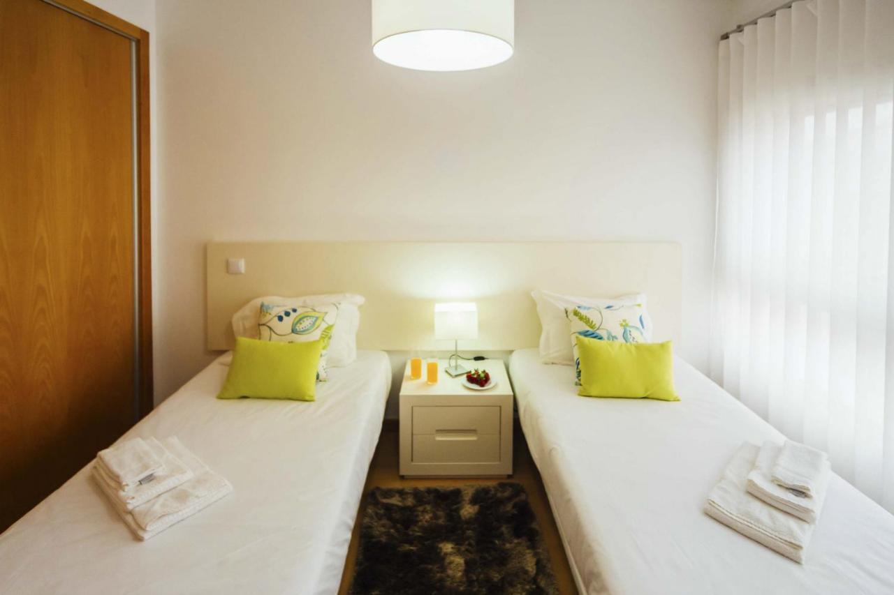 Apartamento Muralha - By Sch *