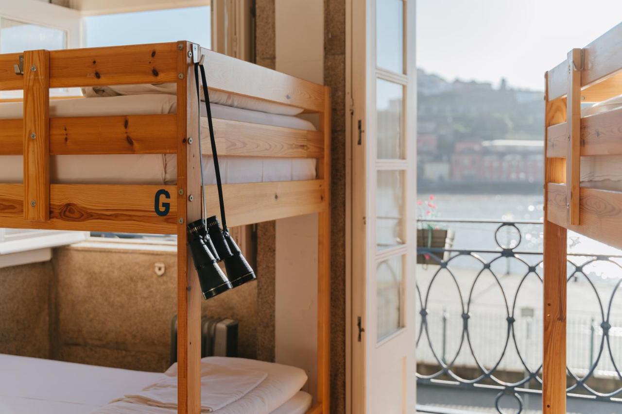 Hostal Happy & Oporto