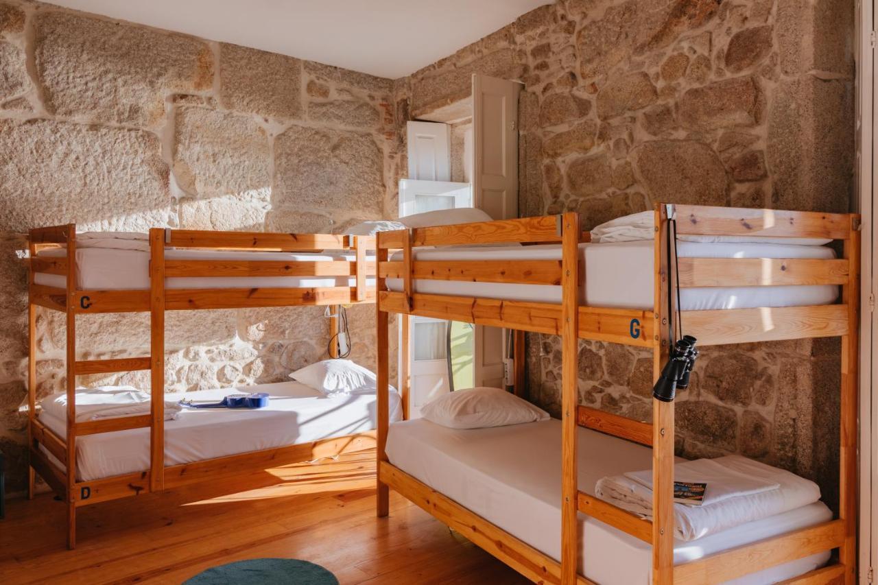 Happy & Hostal *