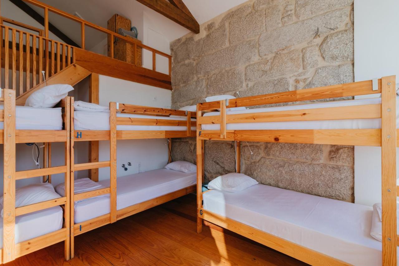 Hostal Happy & Oporto