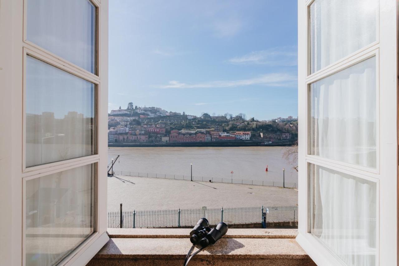 Hostal Happy & Oporto