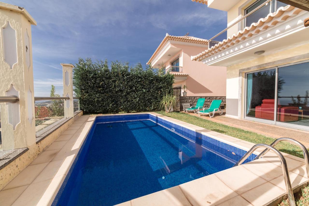 Villa Longueira Villa