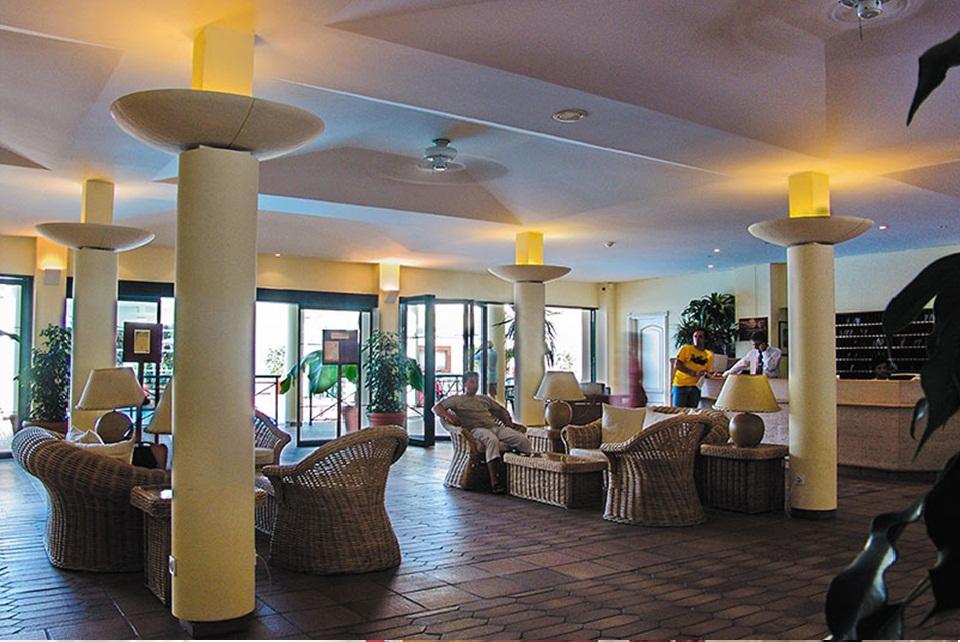 Dom Pedro Garajau Hotel 3*