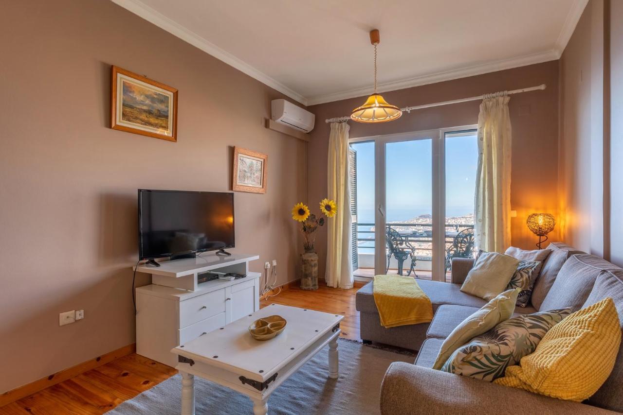 Atlantic Ocean With Pool Apartment