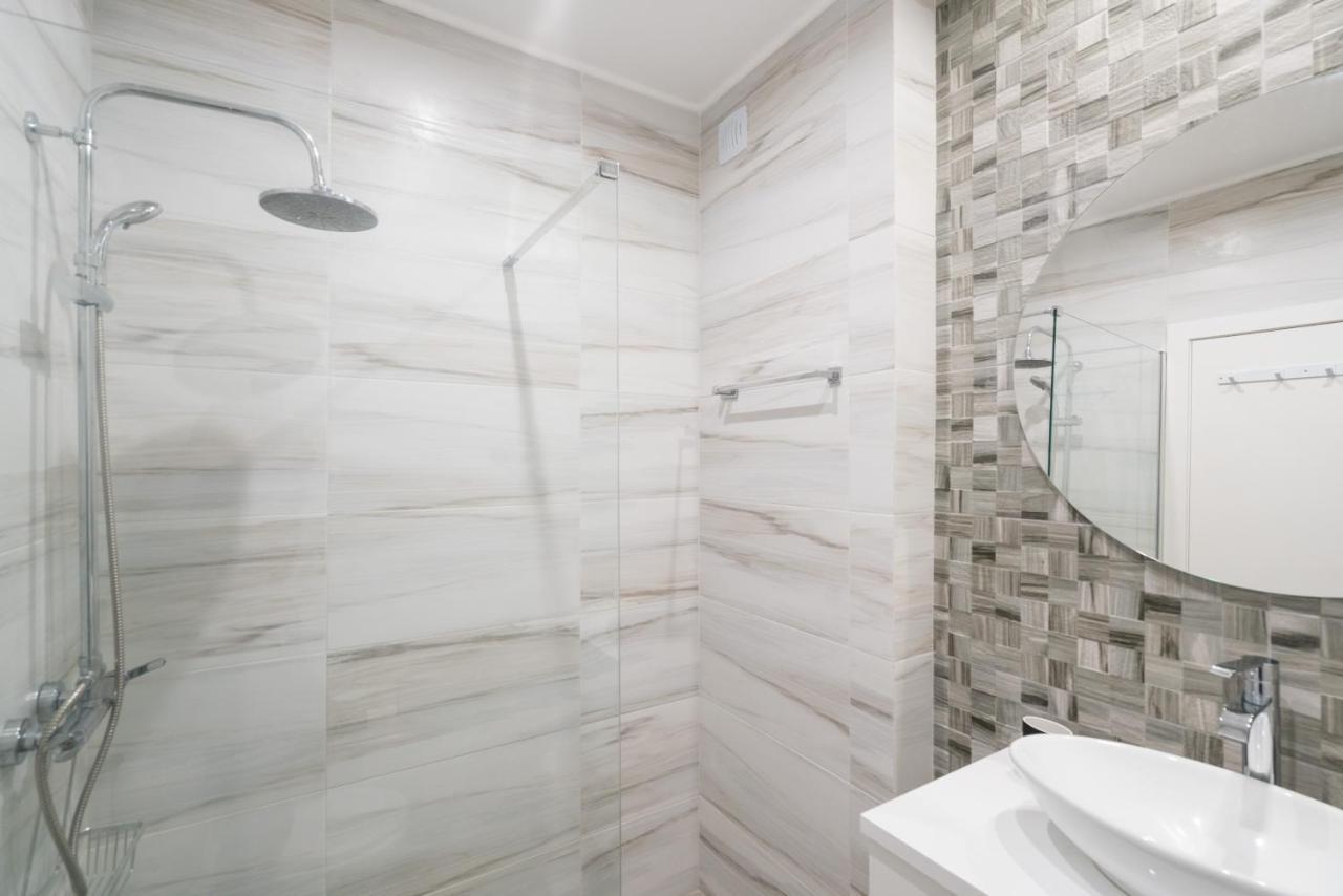 One Bedroom Seaview Urban *