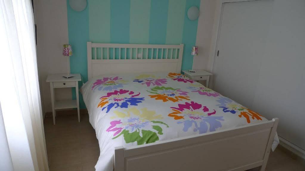 Senhora Da Rocha Apartment *