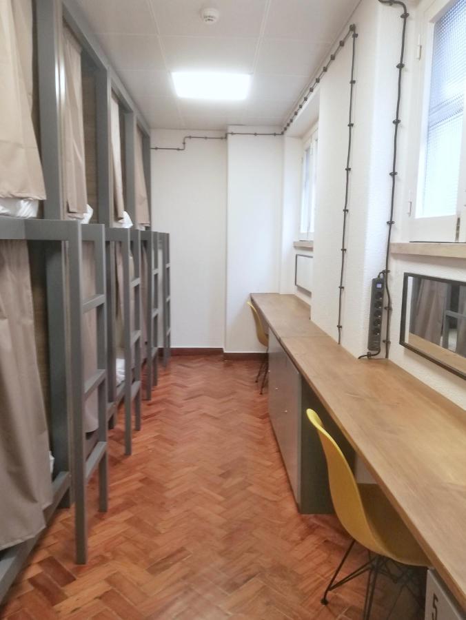 Draft & Hostel