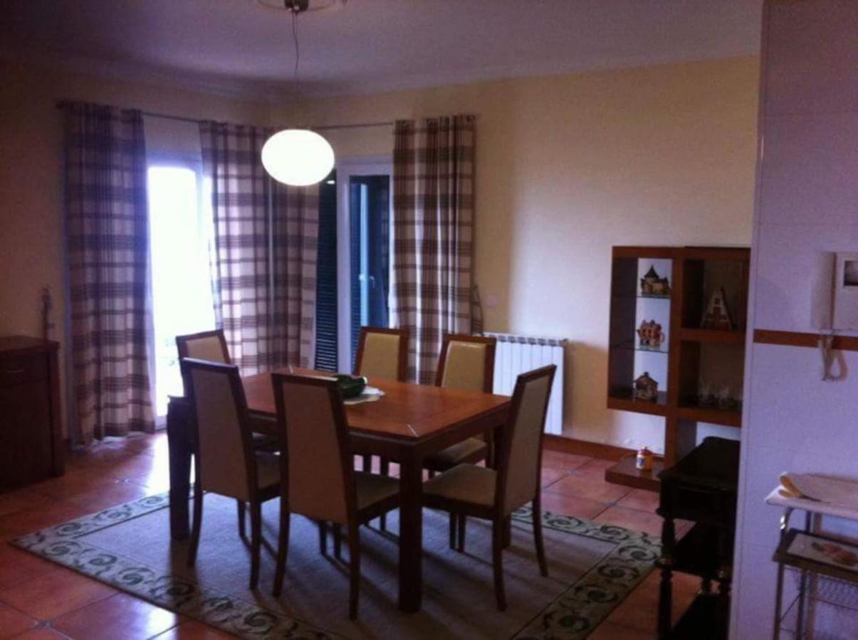 Lovely Sea View 3-bed House In P Delgada Madeira Сasa de vacaciones *