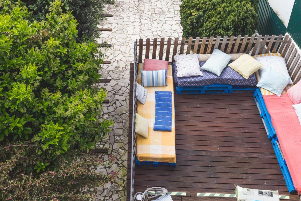 Hostel Chill Hill & Private - Peach Garden Ericeira