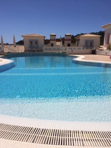 Modern Two Bedroom Poolside Townhouse * Budens