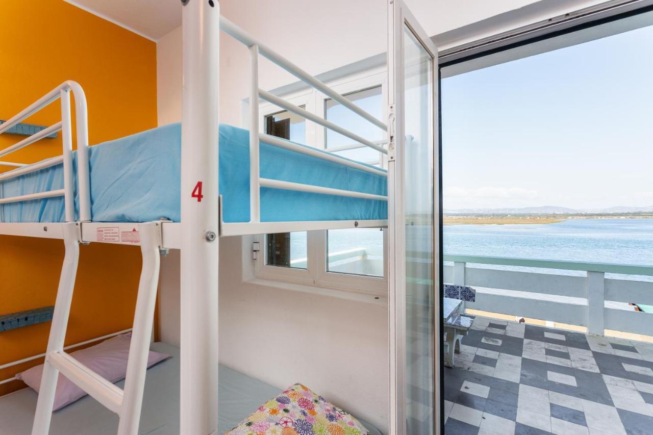 Hostal Life *