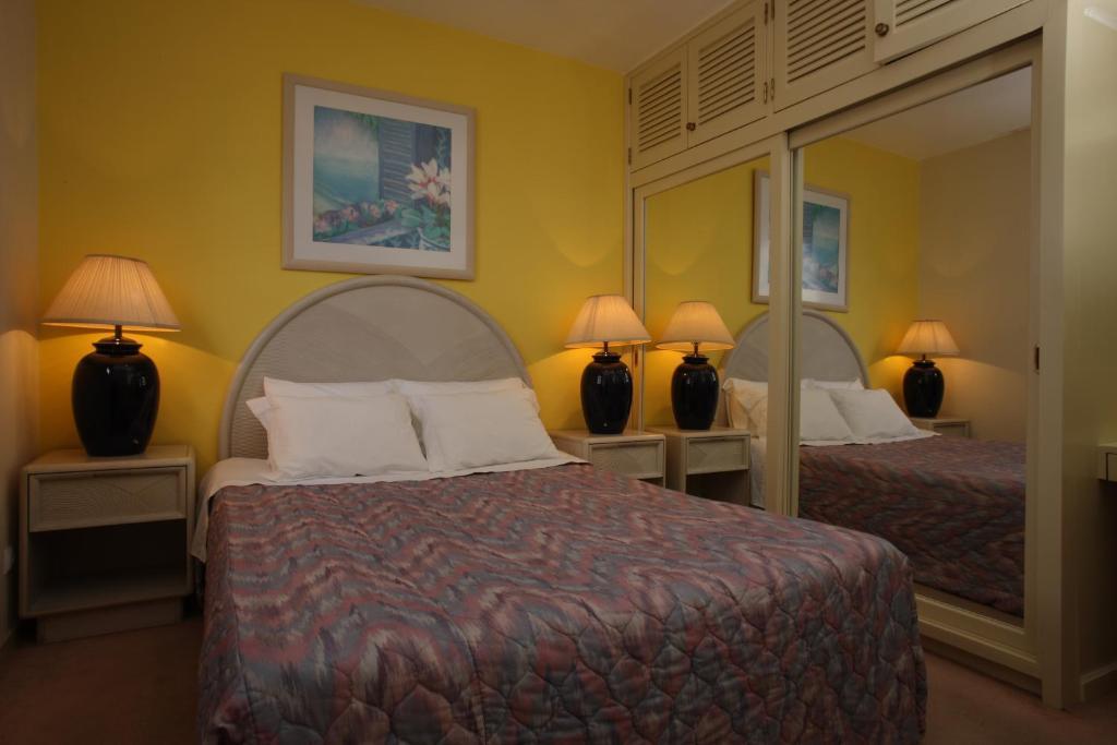 Bay Aparthotel 4*
