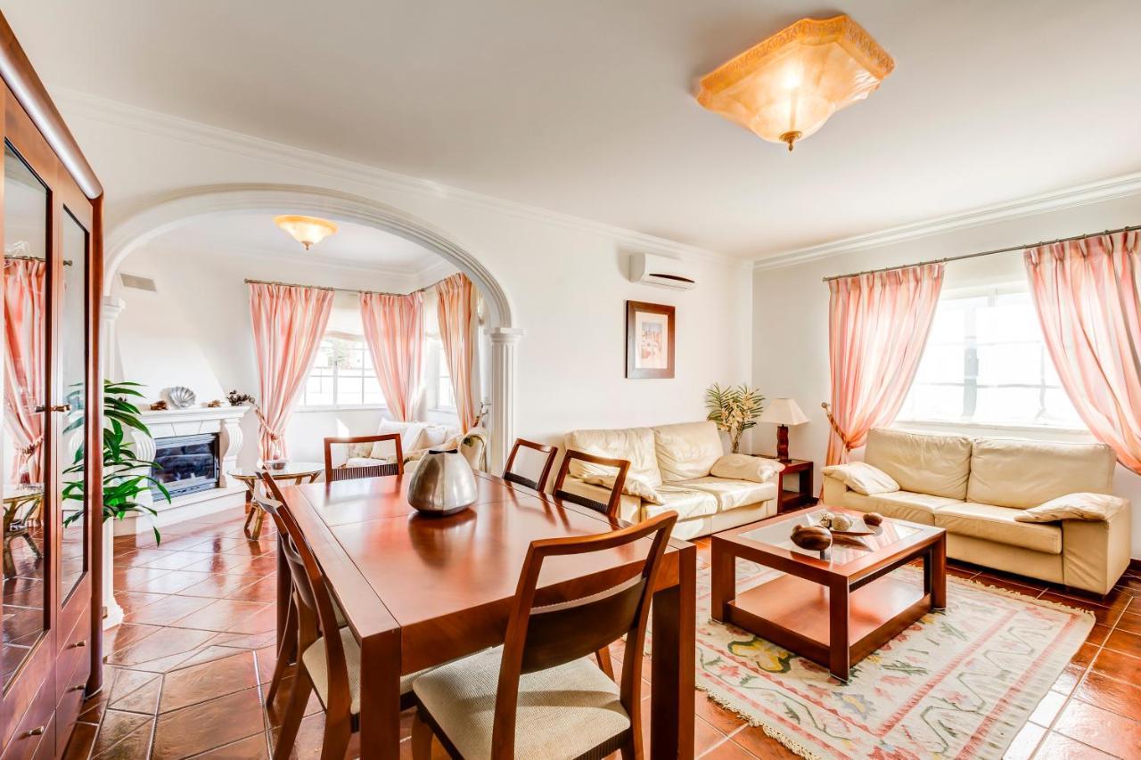Villa Prime - 5 Suites, Private Pool And Parking, Walk To *