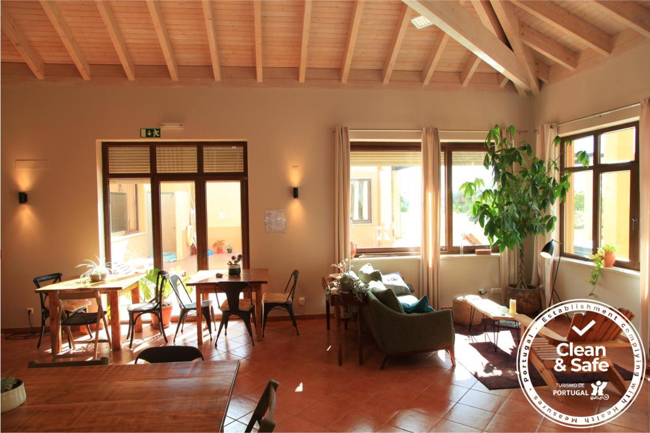 Casa Do Vale Da Lama Ecohotel & Retreat Centre In A Farm Odiáxere