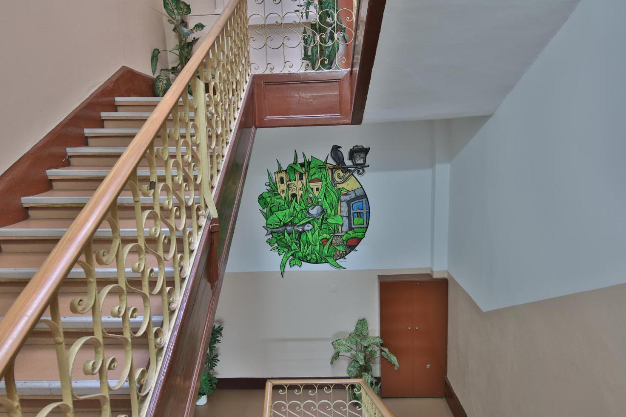 Guest house Pensao Praca Da Figueira 3*