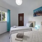 Villa Santo Estevao