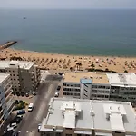 Vista Praia 16- Wifi, Remodelado, 80mt Praia