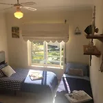 Quiet Apartment Overlooking The Swimming Pool
