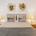 Mumadona Apartment