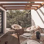 9 Furnas Villa