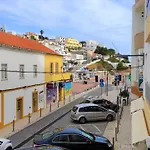 1B Carvoeiro - Casas & Papeis