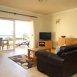 Acacias, Spacious Apartment With Sea View