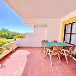 Agua A Vista - Apto Com 2 Quartos E Piscina