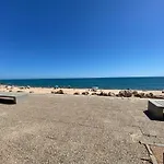 Lusitania T2 Frente Mar Em Quarteira