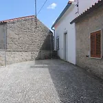 Moradia Familia Escoto