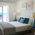 Front Sea Apartment