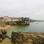 The Words\' Apartment In The Heart Of Cascais
