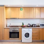 Lovely 2 Bedroom Apartment Including Pool, Stunning Ocean Views & Beach Closeby