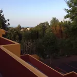 A Casa Amarela