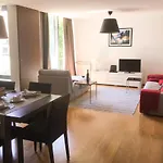 The River\'S Whisper Apartment