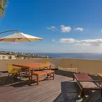 Casa Skyline By An Island Apart