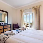 Coolhouses Algarve Luz, 5 Bed Villa & Pool, Casa N