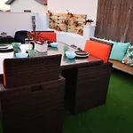 Family Surf Home - Hostel