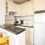Praia Da Oura Apartment - 100 M From The Beach - By Bedzy