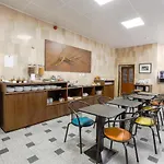 Hotel Arangues