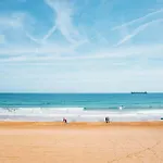 Lisbon Beach Apartments 1