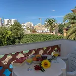 Palm Villa Estudios
