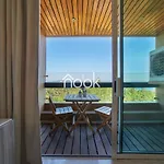 Alto Da Barra 186E - Parking & Sea View