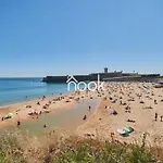 Alto Da Barra 186E - Parking & Sea View