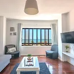 Espinho Guesthouse - Sea View Apartment