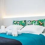Ocean 52 By Rent4All