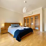 Amazing 2Bedroom apartment in Victoria Boulevard