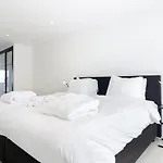 Pico Do Feliz - The Penthouse & The Village By Silver Prop