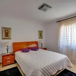 Apartamentos 7 Saias
